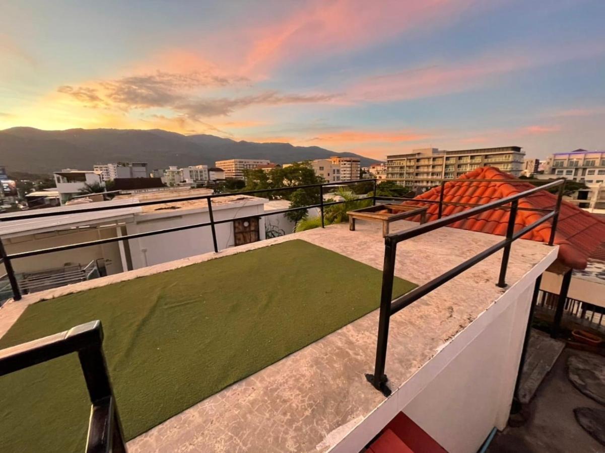 Bake Room Hostel Τσιάνγκ Μάι Εξωτερικό φωτογραφία